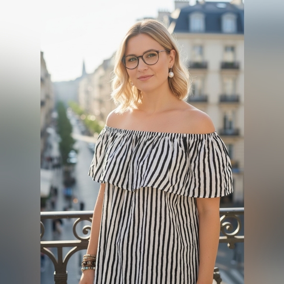 Chelsea & Theodore Tops - Chelsea & Theodore Black & White Striped Off the Shoulder Top Ladies XL Boho